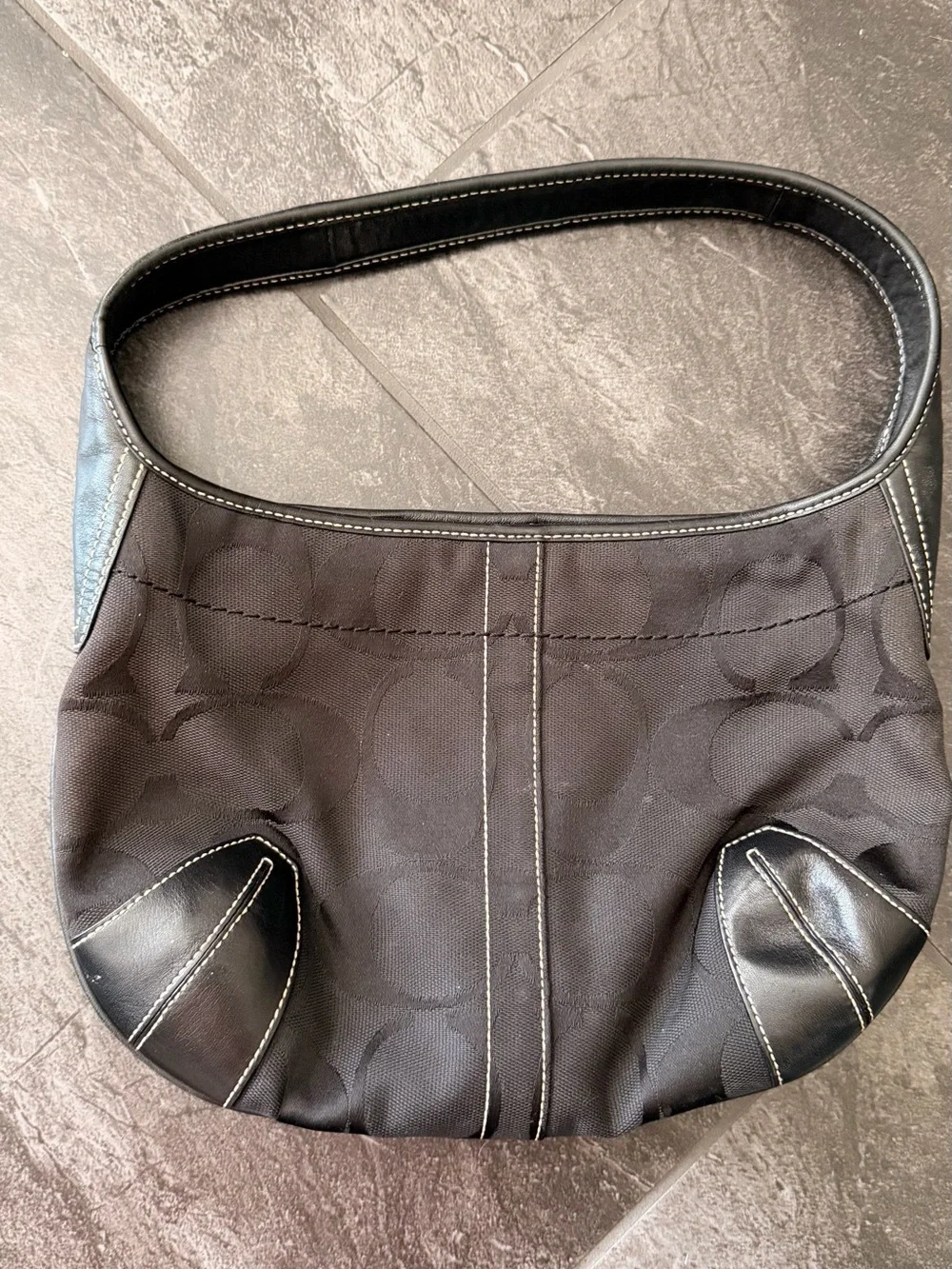 Coach Vintage Women's Shoulder Bag